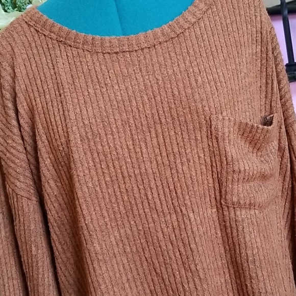 Lush Ribbed Knit Crop Top - SZ M - Picture 2 of 6